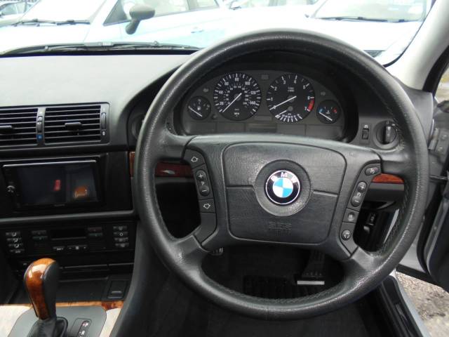 2001 BMW 5 Series 2.5 525I SE AUTO