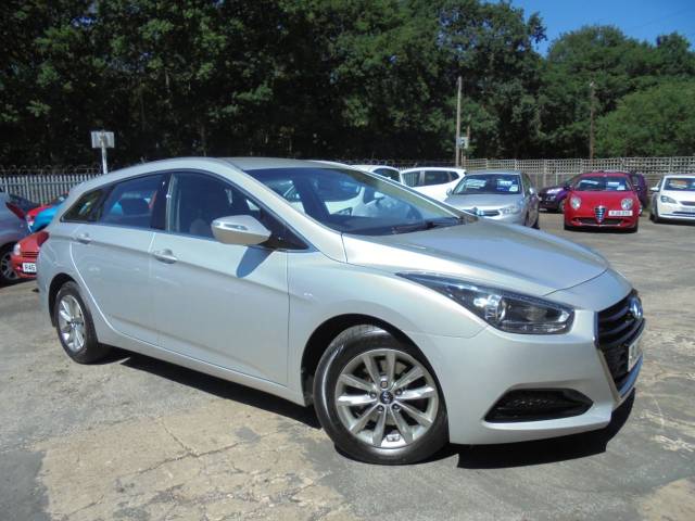 Hyundai i40 1.7 I40 S CRDI BLUE DRIVE Estate Diesel Silver