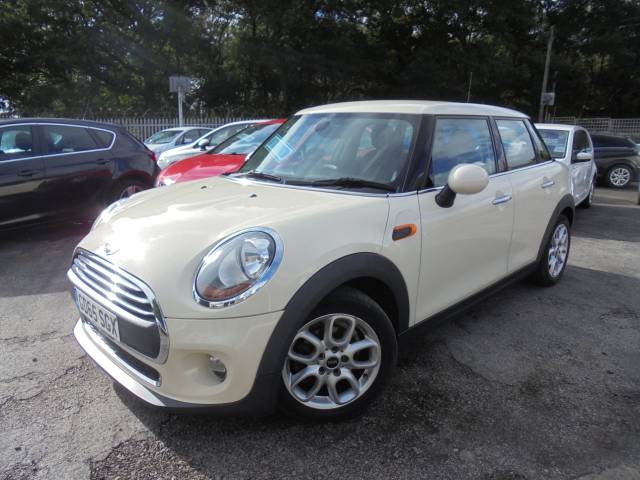 Mini Mini 1.2 ONE Hatchback Petrol White