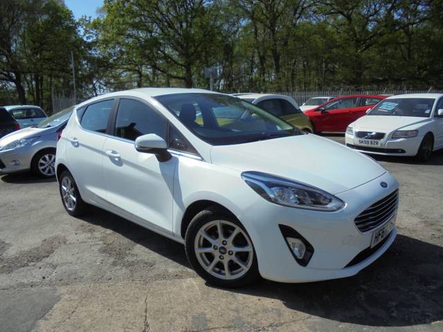 Ford Fiesta 1.0 FIESTA ZETEC TURBO Hatchback Petrol White