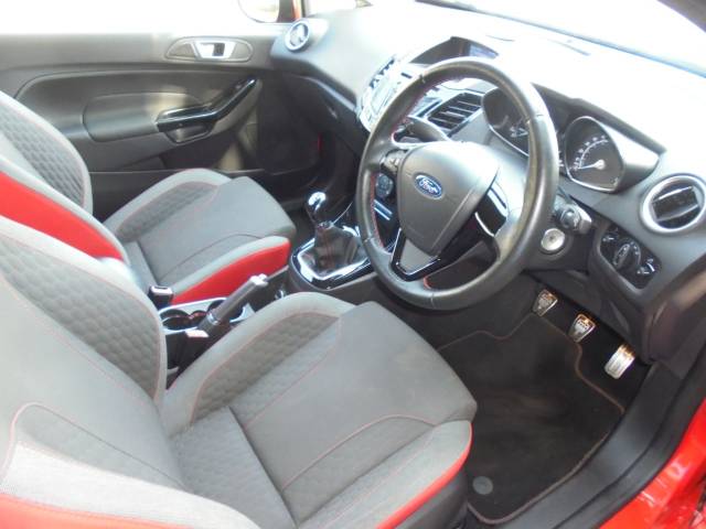 2016 Ford Fiesta 1.0 FIESTA ZETEC S RED EDITION